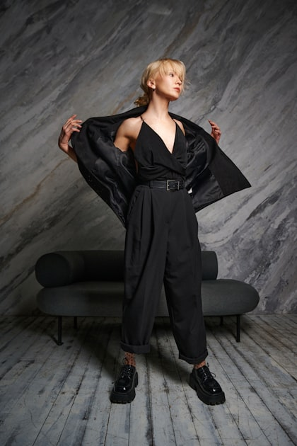 Elevate Your Style with Poised Ile